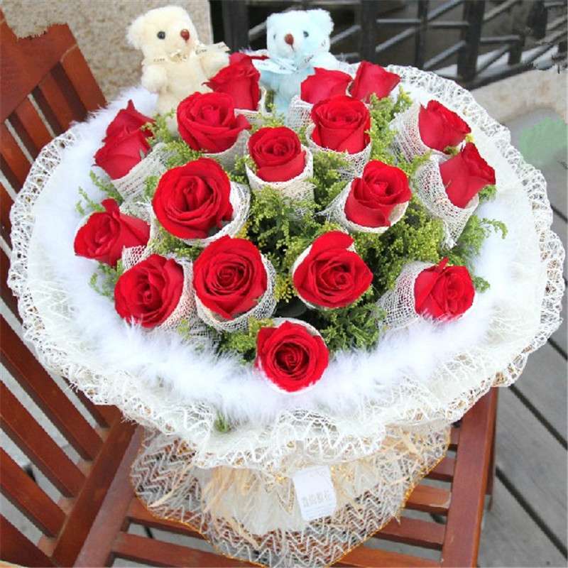 鲜花19枝红玫瑰高清实拍图