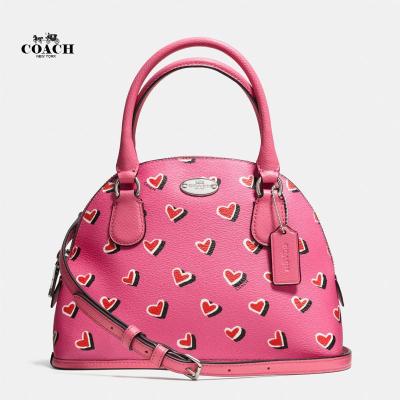 coach 蔻驰 情人节系列爱心logo贝壳包 100%专柜正品,现货,一拍即发.