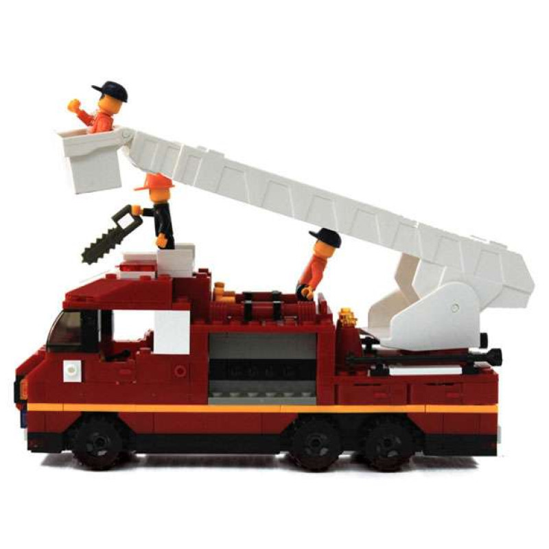 小鲁班拼插积木急速火警云梯消防车M38-B02