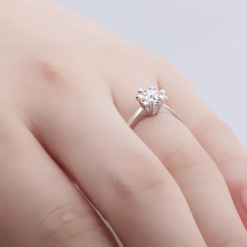 诗华珠宝 雪恋 白18k金 20分 钻石戒指结婚戒指钻戒女戒