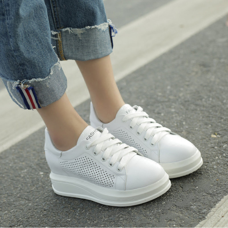 小白鞋女系带圆头休闲韩版百搭内增高单鞋镂空