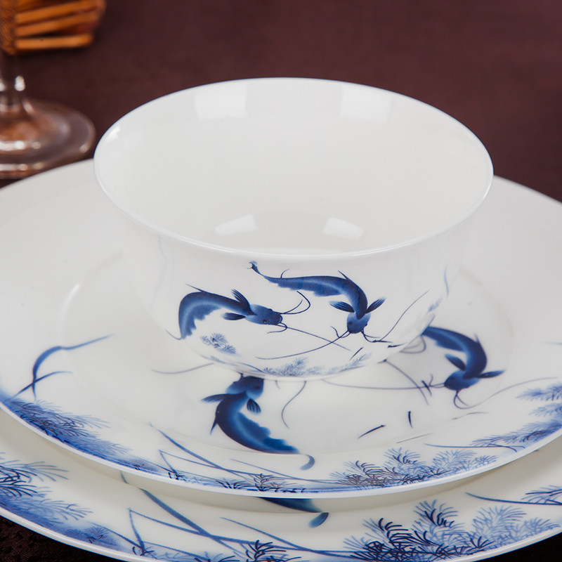 艺锦蓝 景德镇陶瓷国产青花瓷中式28头年年有鱼高档骨瓷餐具套装 釉