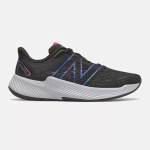 新百伦(New balance)官方正品 女士新款时尚潮流户外休闲鞋 合成鞋面透气轻便 耐磨减震跑步鞋女