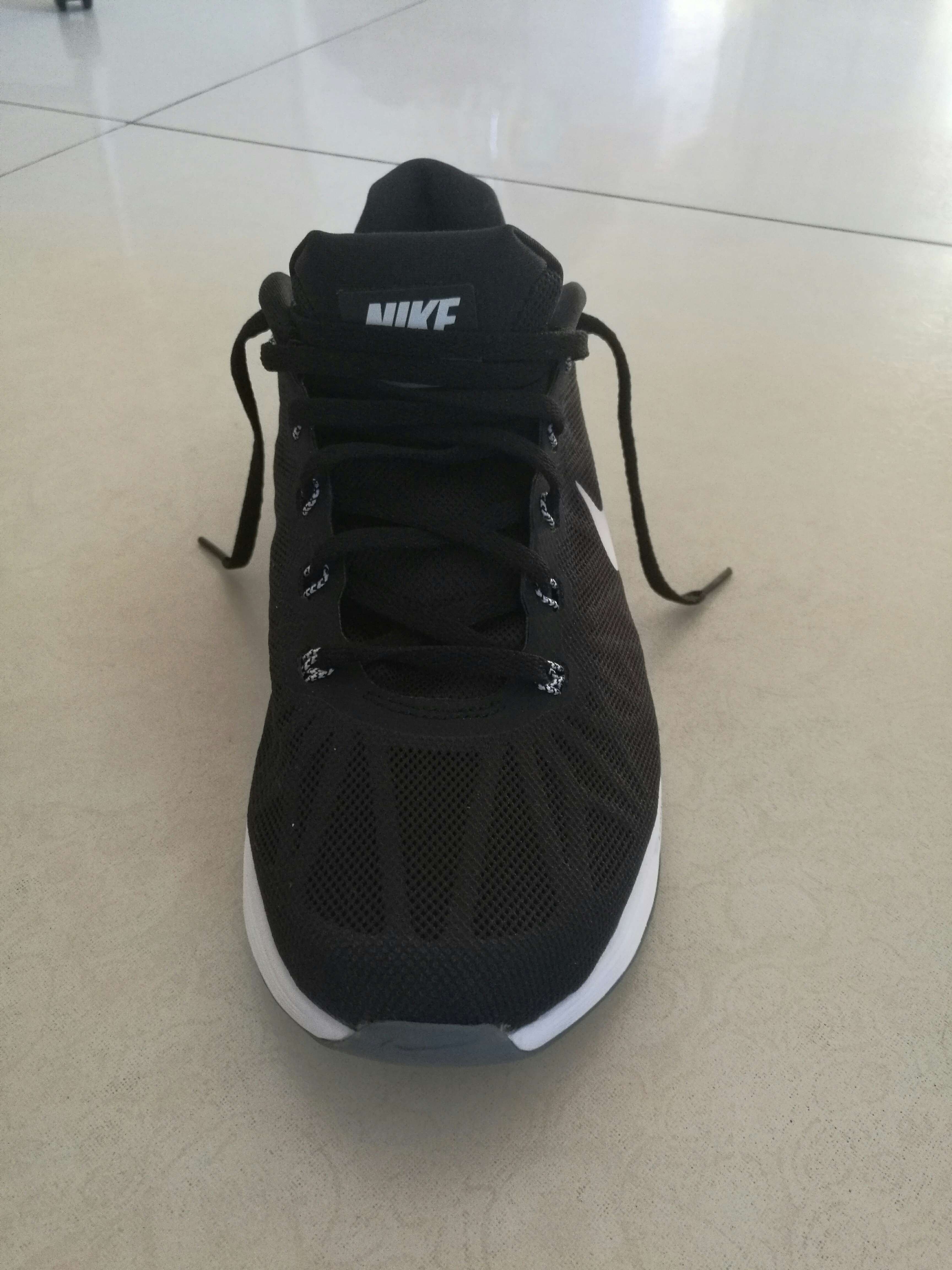 nike跑步鞋