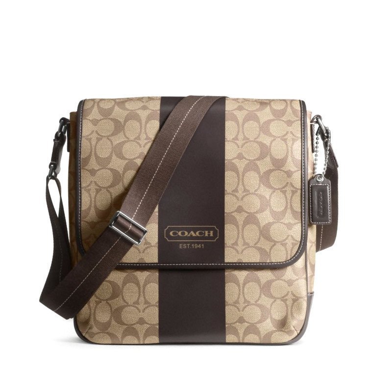 蔻驰（COACH）浮雕LOGO单肩斜挎包 休闲男包/箱包 70757_卡其色