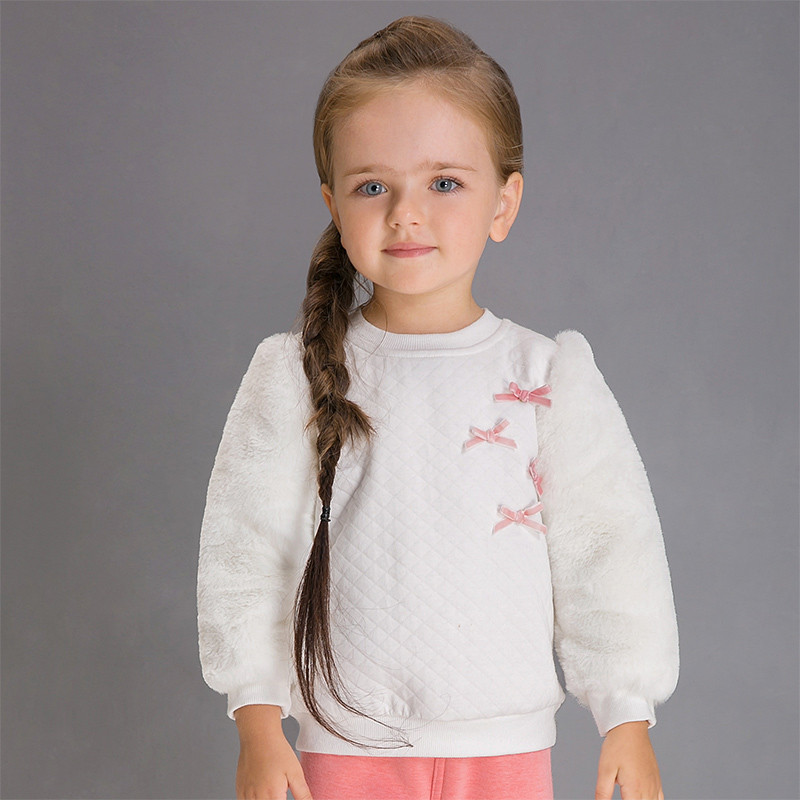 婴姿坊正品童装女童圆领长袖T恤宝宝毛毛袖打底衫秋冬款新品上衣 100cm 米白