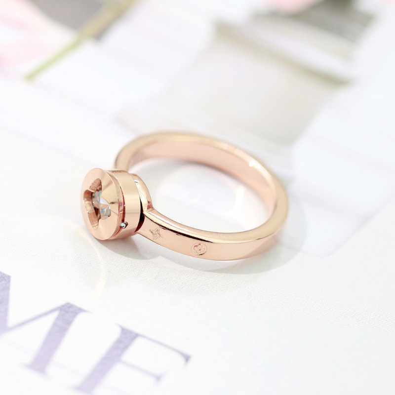 日韩钛钢潮人花朵镶锆石戒指女款 18k玫瑰金彩金食指指环关节尾指送女