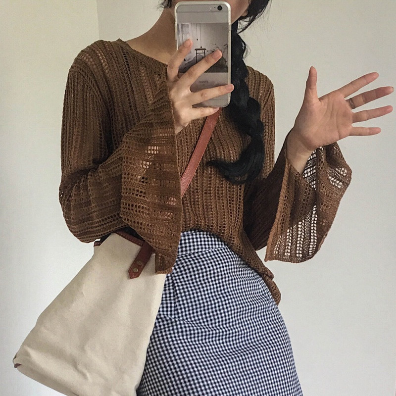 【新品首发】秋装新款韩版宽松百搭喇叭袖开叉针织衫上衣女纯色薄款毛衣打底衫 均码 棕色