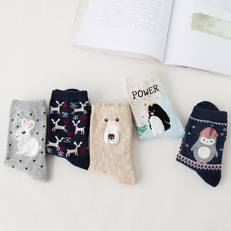 初愫秋冬日系卡通学院风中筒优质棉女袜子5双装 均码 一群麋鹿