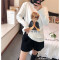 18款式2018早春新款圆领长袖加绒加厚白色棉T恤美女字母印花打底衫女装t 均码 黄帽眼镜女
