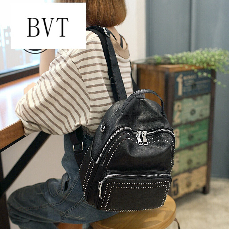 BVT双肩包百搭牛皮真皮背包女新款迷你小单肩包铆钉旅行包潮黑色 默认颜色