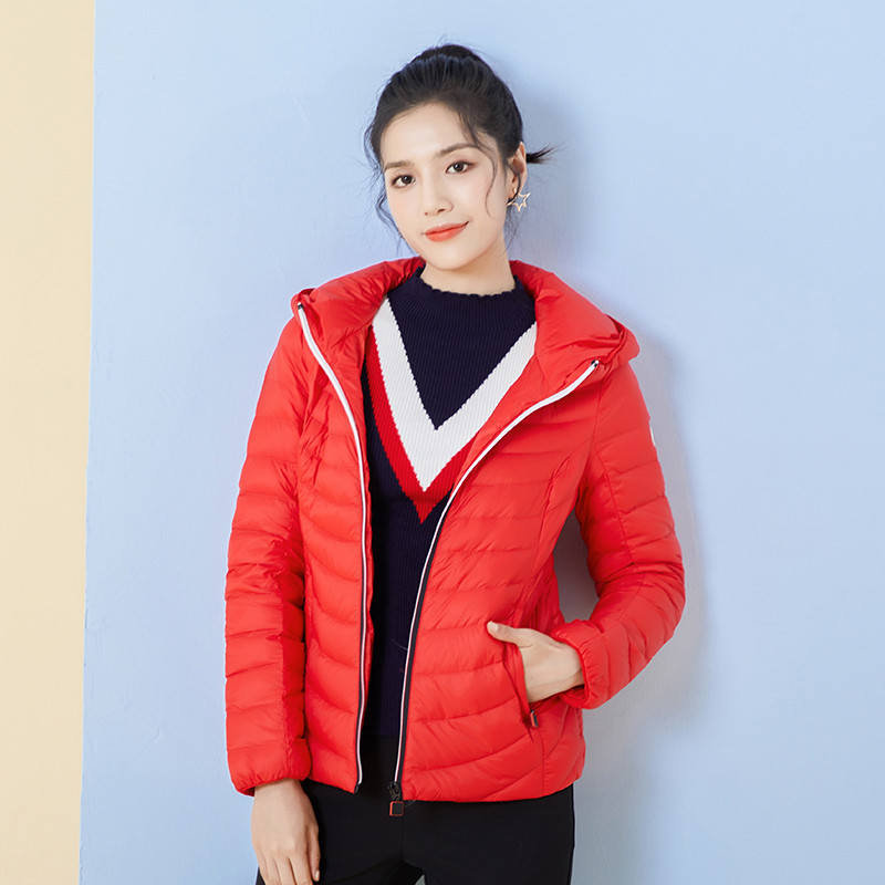 千仞岗韩版时尚羽绒服女轻薄连帽纯色短款羽绒服229077 88104活力红 185/3XL