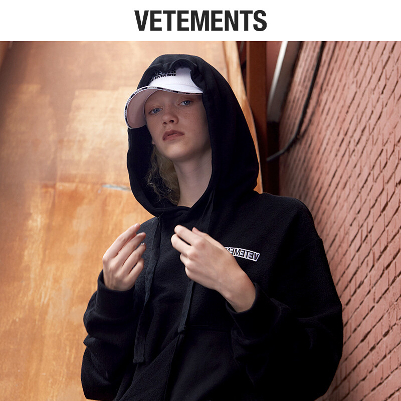 vetements女装秋季卫衣2018新款个性时尚潮女连帽宽松休闲套头男女款黑色 L 默认颜色