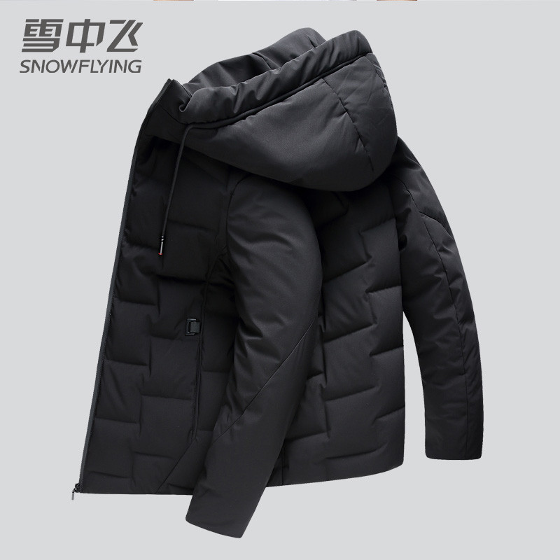 雪中飞羽绒服男短款连帽冬季2019新款纯色青年休闲加厚白鸭绒外套 195/108A 黑色
