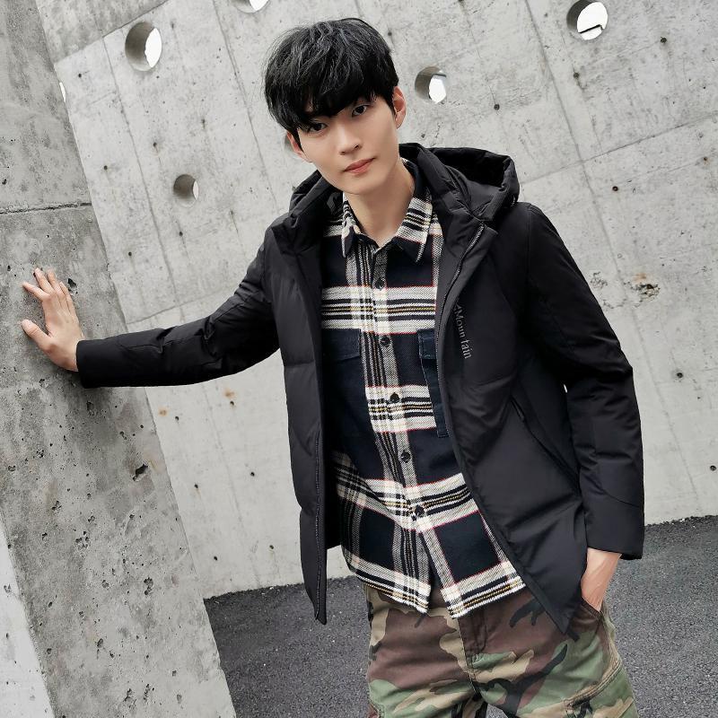 雪中飞羽绒服男2019新款秋冬新款时尚帅气短款连帽潮男外套 195/108A 黑色
