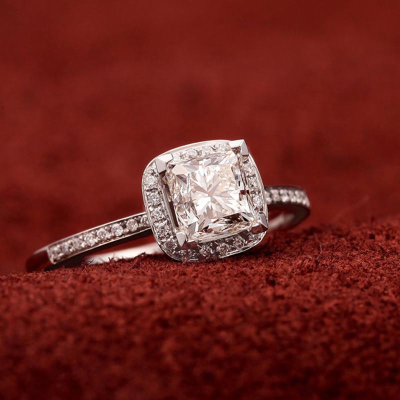 珂兰钻石 18k白金铂金定制小奢华公主方裸钻戒群镶女戒指托 50-55分