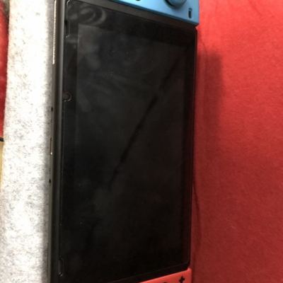Nintendo 任天堂 欧版Switch彩色+塞尔达游戏卡 游戏机掌机 便携式游戏机 NS主机【送电子版攻略】晒单图