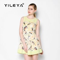 YILEYA2015拼接绣花鸟圆领无袖收腰连衣裙DS15Y066 淡黄色 S