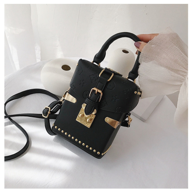 顺丰配送-女包新款大包大容量女式斜挎包单肩包包女包手提包品质包袋轻奢手机包LB214051