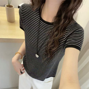 25夏季新款圆领细条纹冰丝短袖女百搭显瘦T恤针织衫上衣薄款内搭