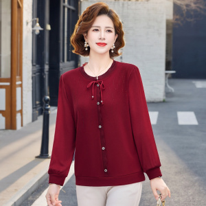 2026年女装新款妈妈装T恤衫女春季洋气中老年人春款小衫气质上衣