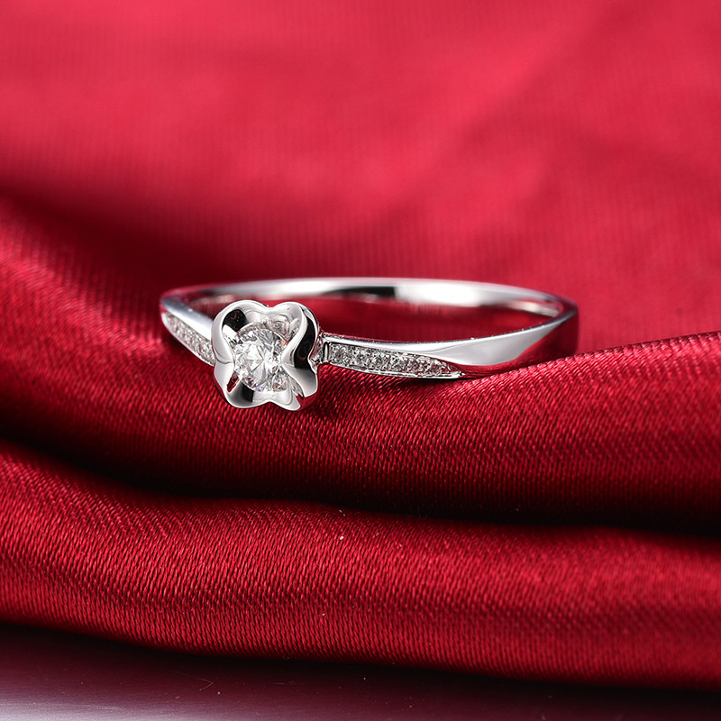 宝亨达 铂金钻戒 pt950女士钻石戒指 白金pt950女款戒指