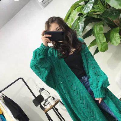 薇侣2017新品秋女韩国破洞镂空中长款灯笼袖纯色显瘦外套麻花针织开衫
