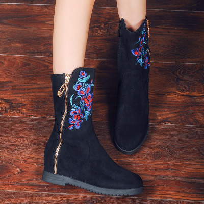 女士靴子女鞋中筒靴秋冬民族风磨砂绣花靴圆头平底单靴侧拉链