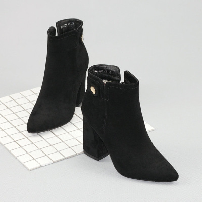 新款韩版短靴女高跟粗跟尖头性感裸靴秋冬百搭时尚绒面靴子