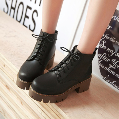 韩版复古骑士靴女短靴中跟大码秋冬新系带防水台及裸靴短筒潮