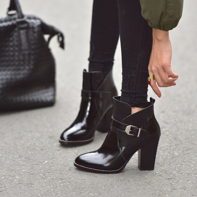 秋冬新款马丁靴粗跟短靴女高跟及踝靴秋冬真皮裸靴