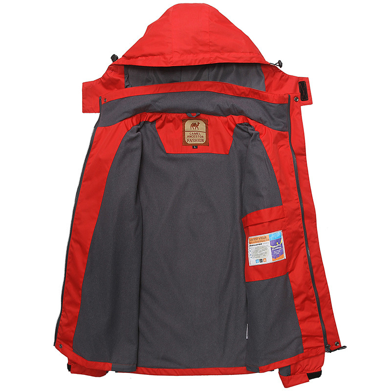 始祖骆驼2018春秋新款女士户外冲锋衣薄款大码防水登山服户外骑行服饰