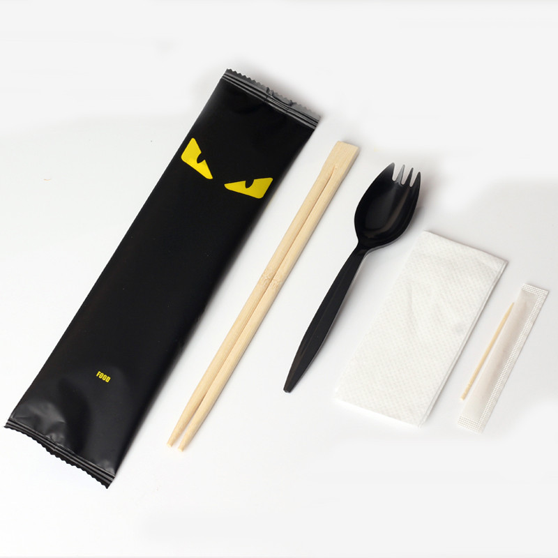 一次性筷子四件套三件套外卖打包餐具套装叉勺牙签纸巾