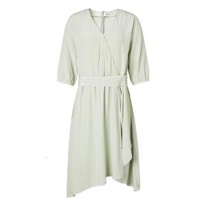 [1件5折价:200]MECITY女装2021夏季新款时尚休闲纯色收腰设计感中袖V领连衣裙女