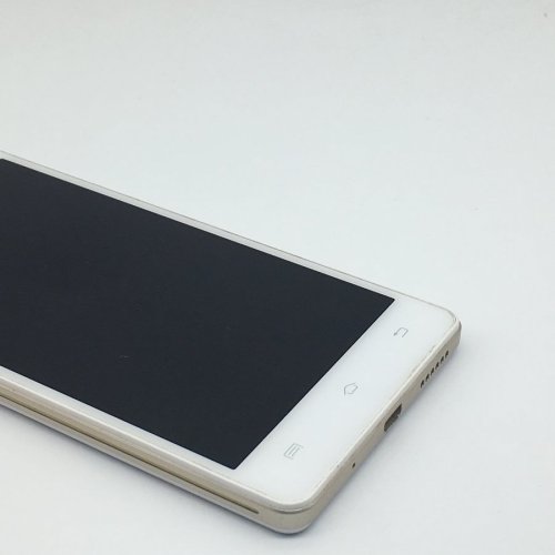 手机数码 手机 vivo【y51】移动 4g/3g/2g 白色 国行 16 g 9成新